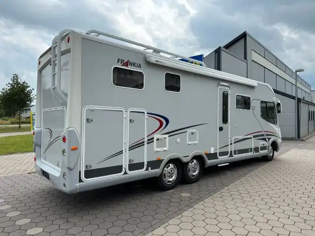 HYMER-ERIBA Future 430 T 